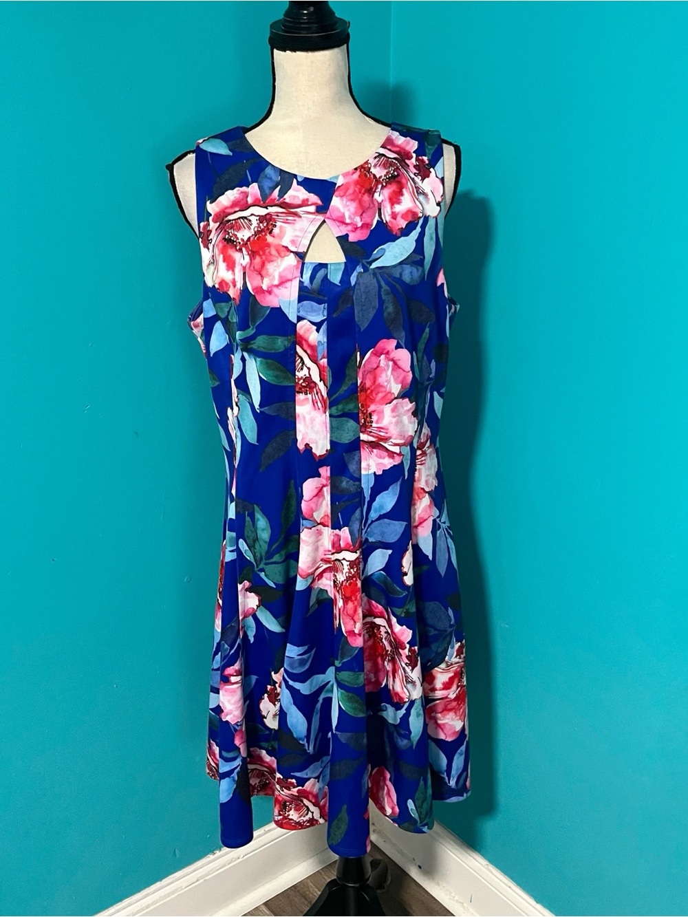 Dress Barn 16 Blue Pink Floral Print Sleeveless Keyhole A-Line Dress
